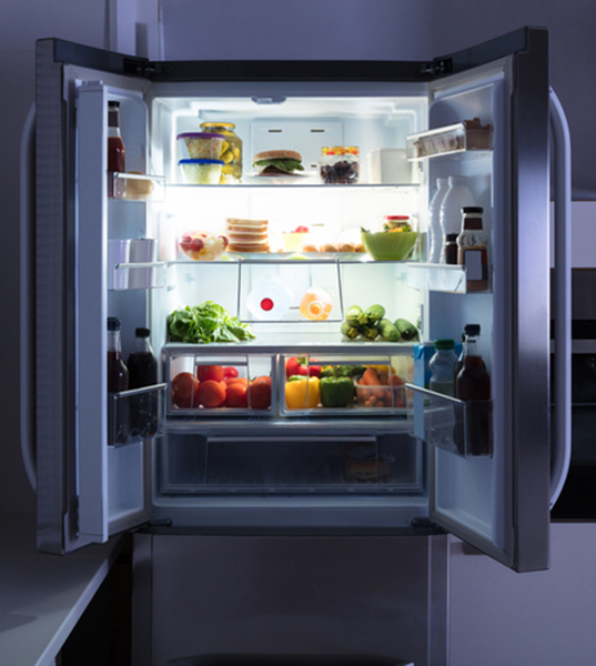 Which Is Better for You: A Mini Fridge or a Full-Sized Fridge